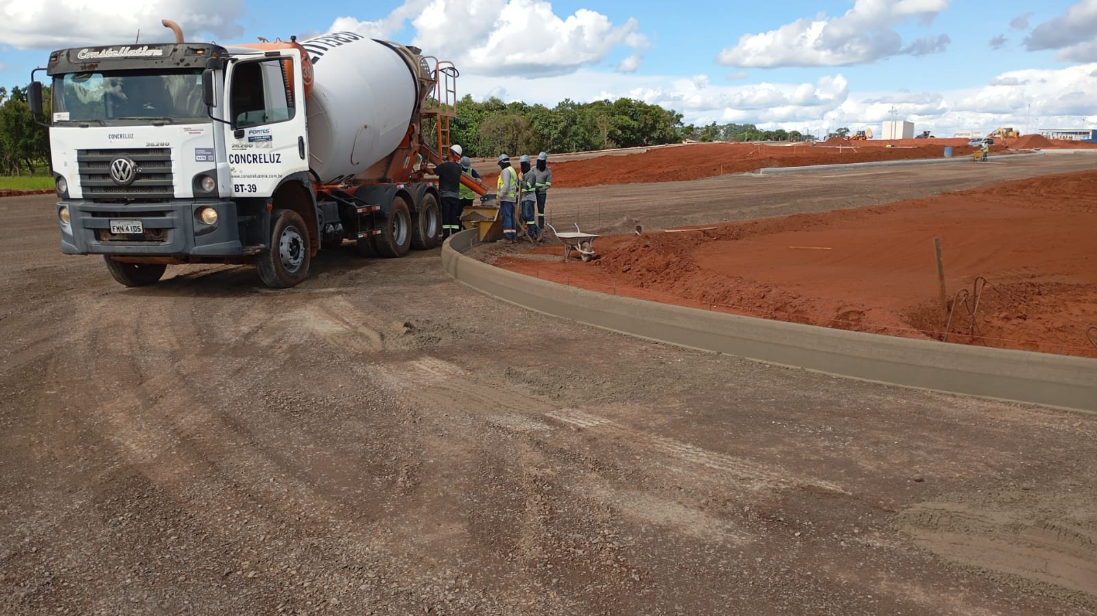 71c97425-7b6b-42e0-a591-d2f72a1105d4